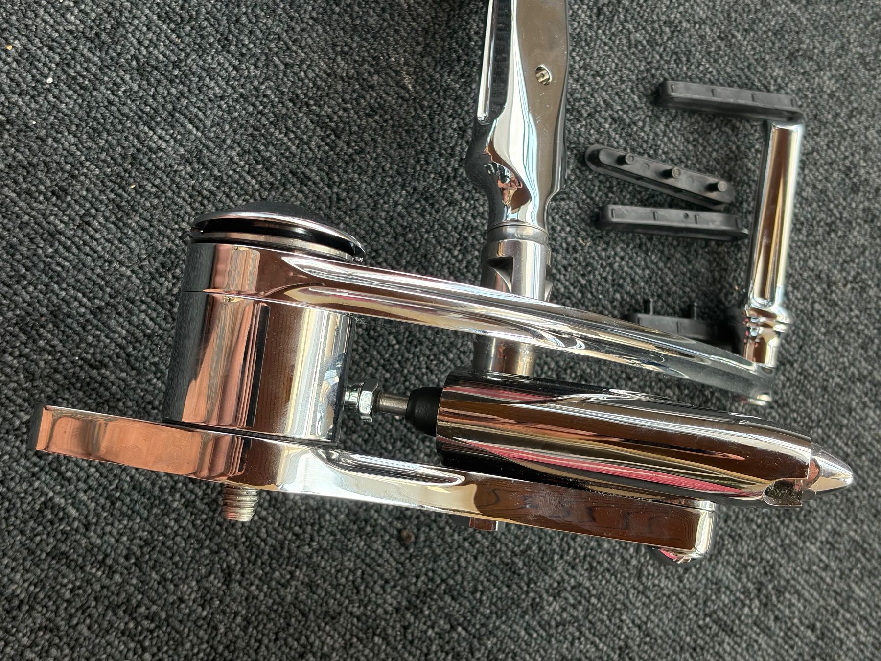 Harley-Davidson Tutti i ricambio per moto: Harley Fussrasten PM Performance Machine Chrom – Nuovo e nell'imballaggio originale da Rütihof venduto da elcheffe81 5