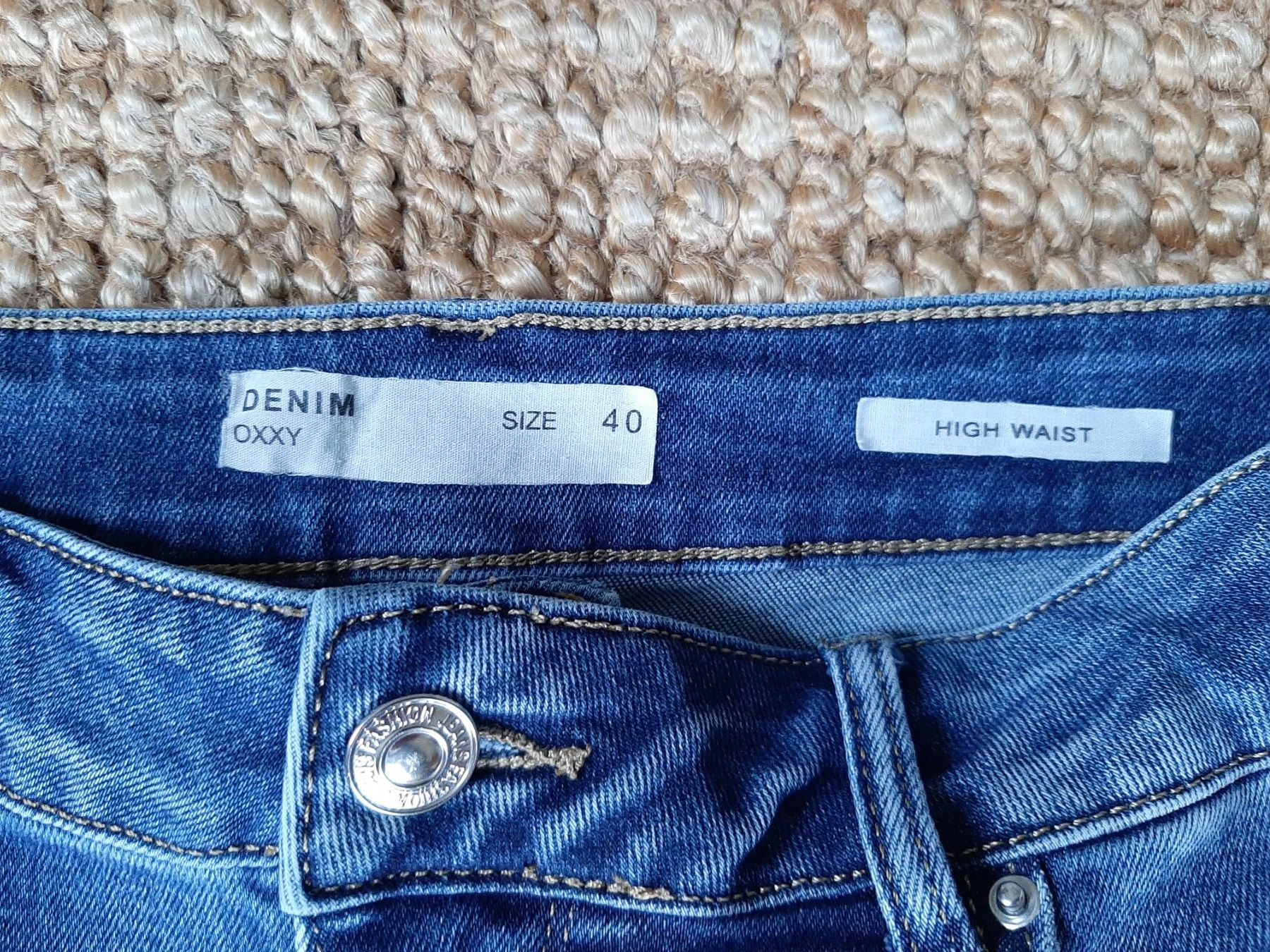 Jeans: Jeans bleu T38 – Usato da Lausanne venduto da Cognitia 1