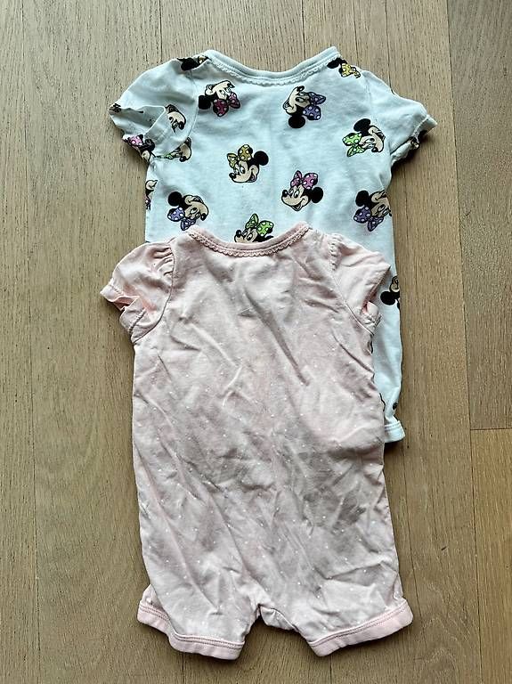 Disney Pigiama & Simili: 2 Minnie Mouse Babystrampler H&M Gr 56 – Usato da Meilen venduto da JuliaFantasma 1