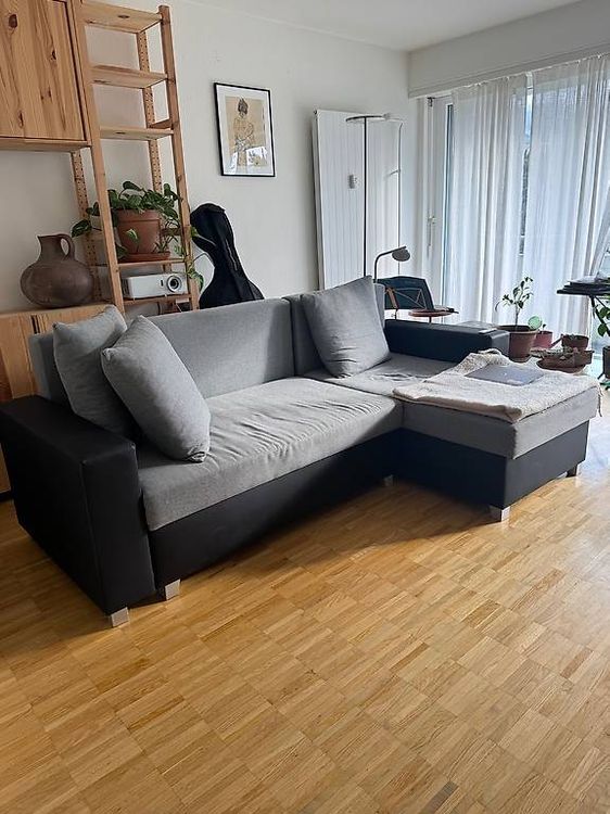 Schlafcouch mit Stauraum