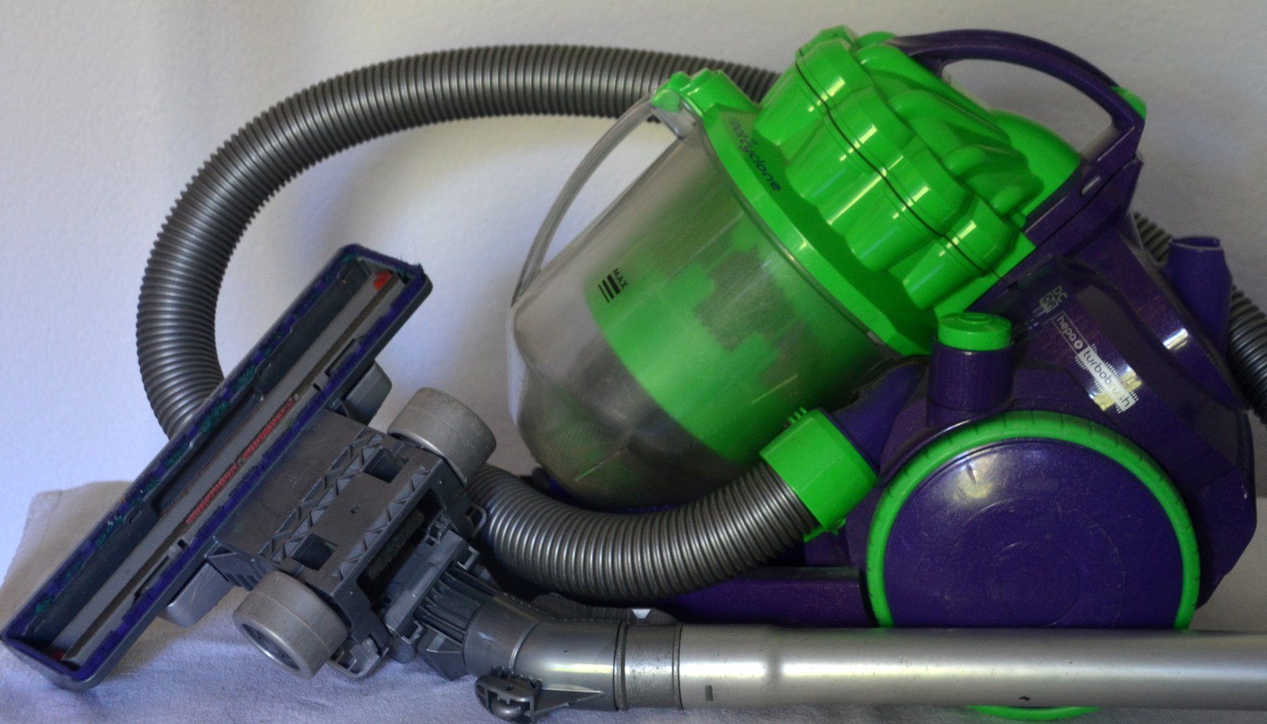 Dyson Aspirapolveri & Accessori: Dyson DC08 Staubsauger / aspirateur – Usato da Collonges venduto da arashee 6