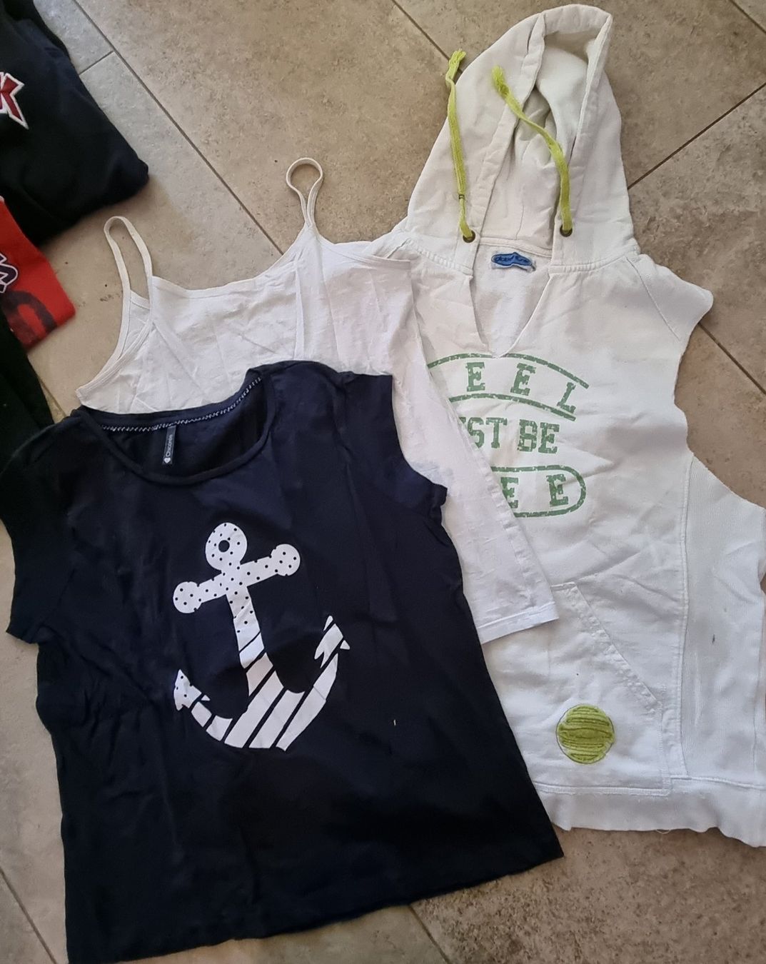 Lotti di vestiti: Grosses Kleiderpaket gr.L – Usato da Grossdietwil venduto da GNOM313 1