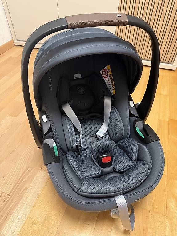 Seggiolini per auto: Maxi Cosi Pebble 360 Pro 2 Twillic Graphite – Usato da Domat/Ems venduto da shotfire