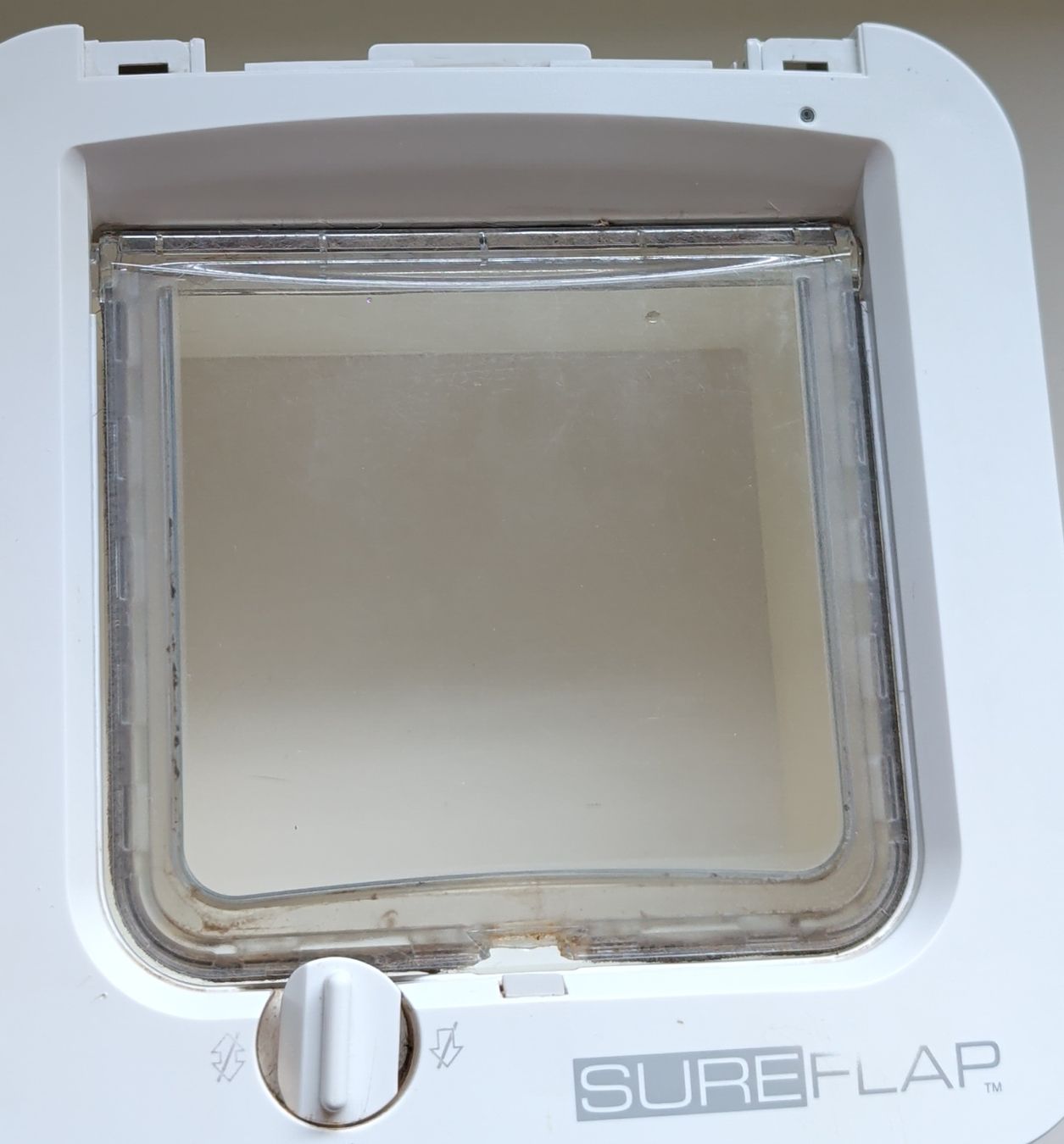 Gattaiole: SureFlap Microchip Katzenklappe – Usato da Susten venduto da ivan.schnyder