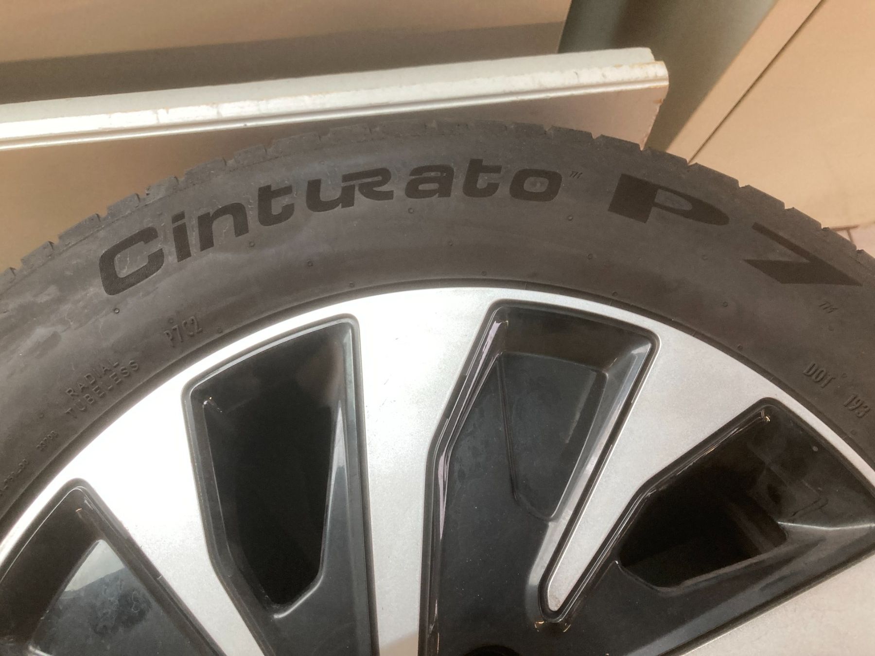 Ford Pneus & Kompletträder: Ford Focus Sommerräder 205/60R16  Pirelli – Gebraucht aus Cham von WB2223 3