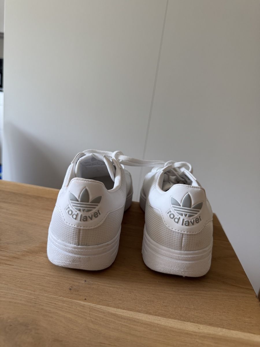 Adidas Scarpe da uomo: Adidas Rod Laver Sneaker – Usato da Zürich venduto da tsc_z7fy 1