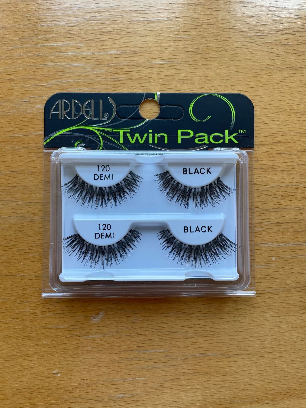Make-up: Ardel False Eyelashes Twin Pack – Nuovo e nell'imballaggio originale da Zürich venduto da hol_bc6v 2