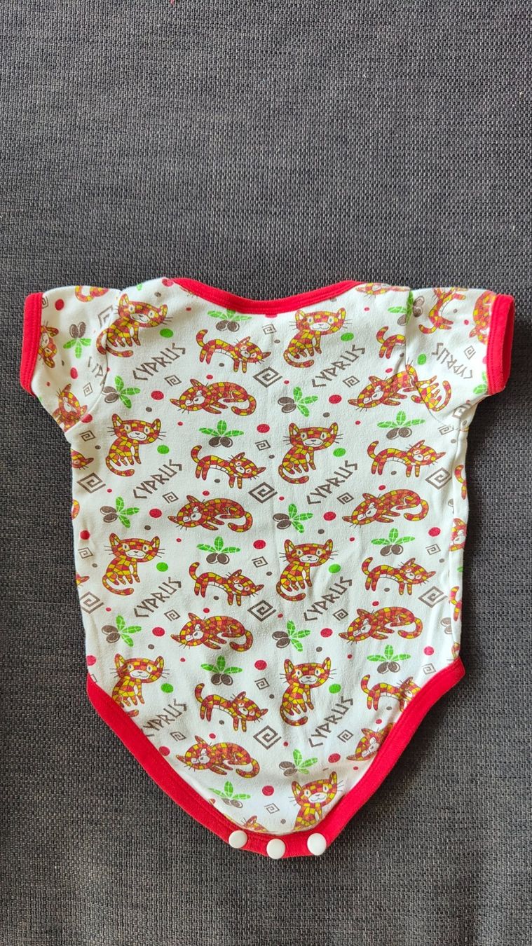 Biancheria intima: 74/80 schöne Body mit Katzen – Usato da Sursee venduto da lou19 2