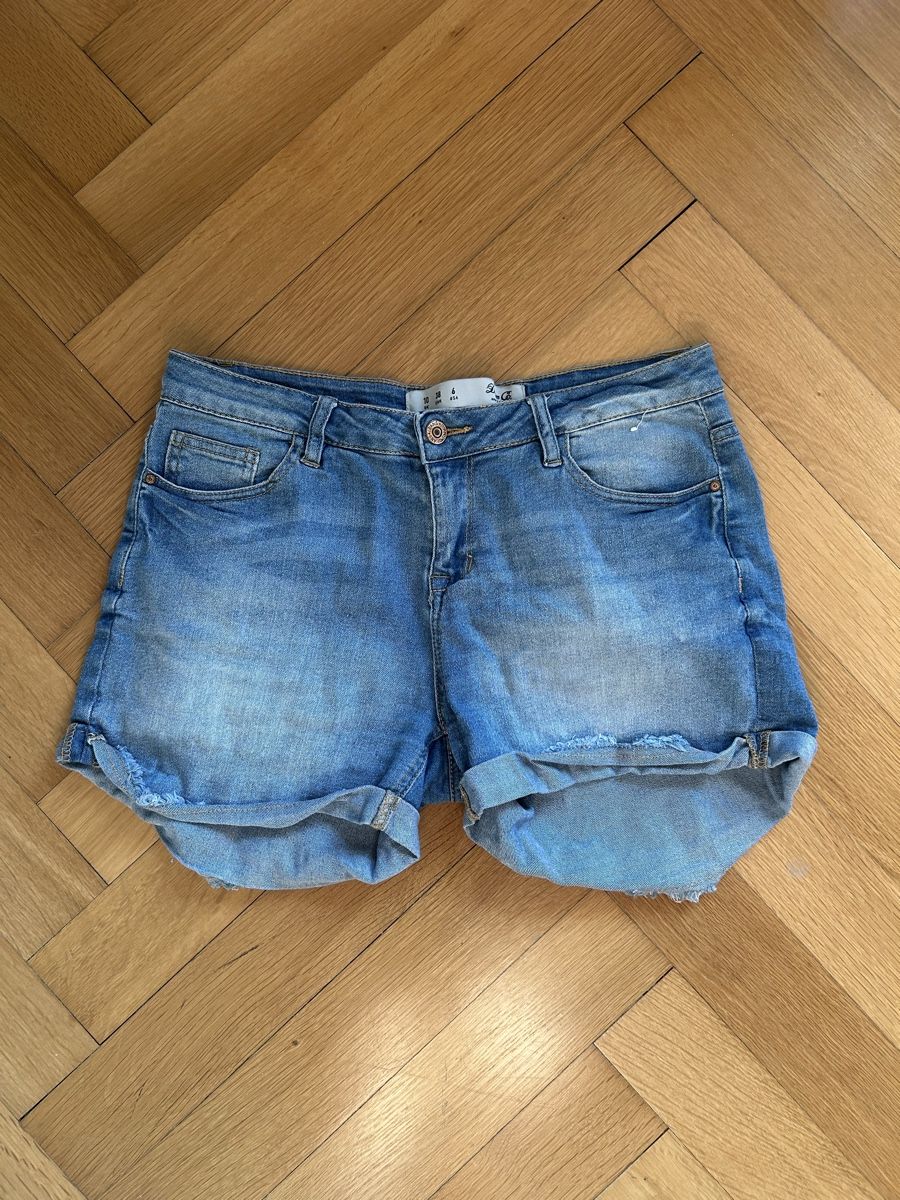 Pantaloni: Jeansshorts 38 – Usato da Basel venduto da stb_27