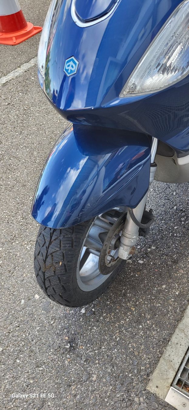 Piaggio Scooter: Piaggio Fly 125 i.e. 3V – Usato da Bättwil venduto da paul74 1