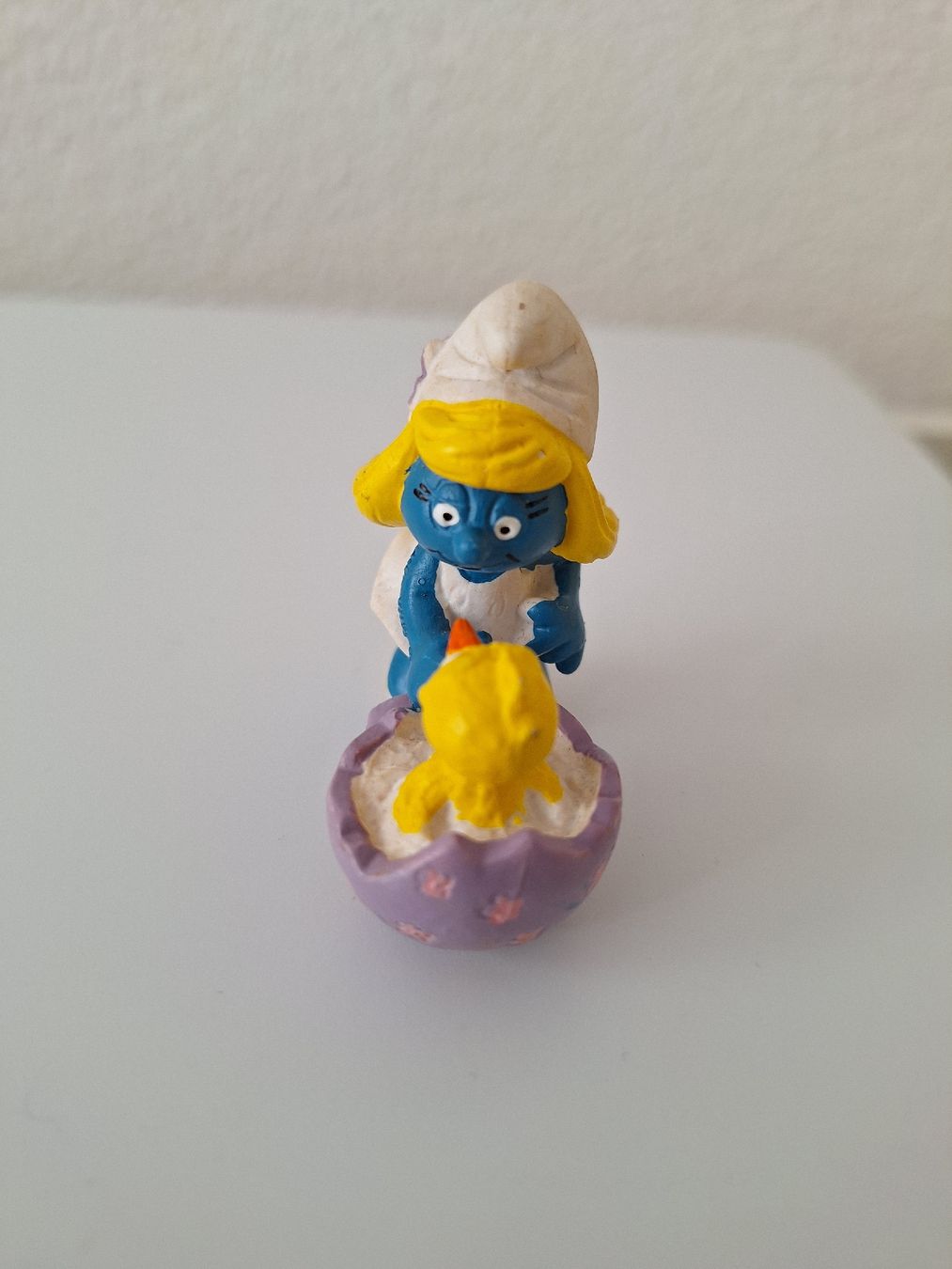 Schleich Statuette: Osterschlumpfinchen mit Kücken im Ei – Nuovo (secondo la descrizione) da Rothrist venduto da Stranglehold