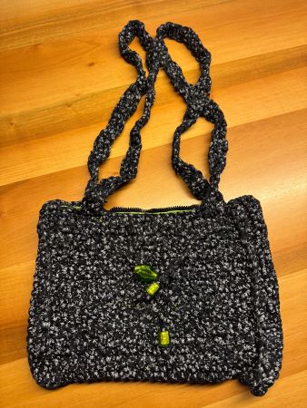 Selbstgehäkelte Handtasche  31cm breit, 23 cm hoch
