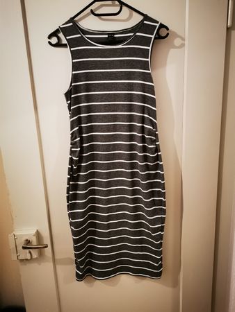 Sommerliches, gestreiftes Kleid Grösse M