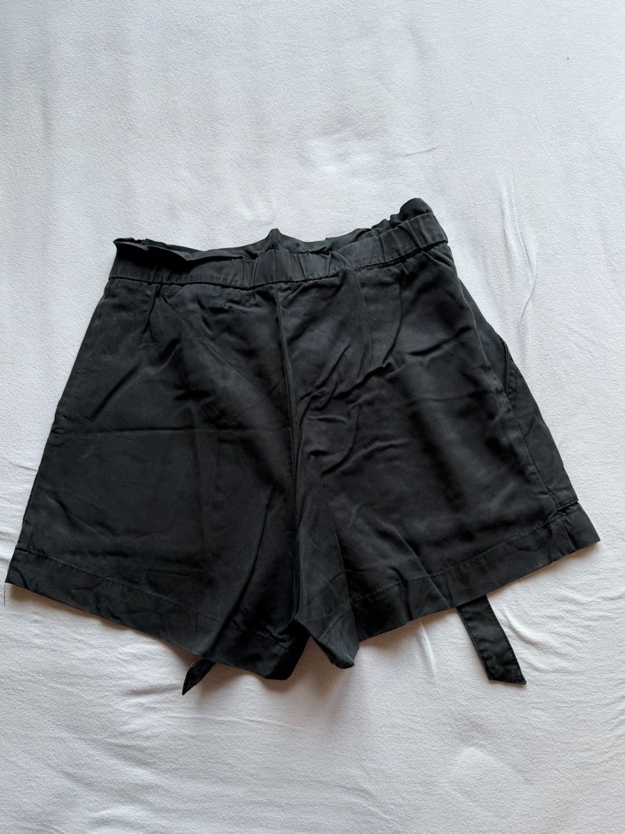H&M Pantaloni: H&M Shorts / 40 – Usato da Kleinandelfingen venduto da lau_10 1
