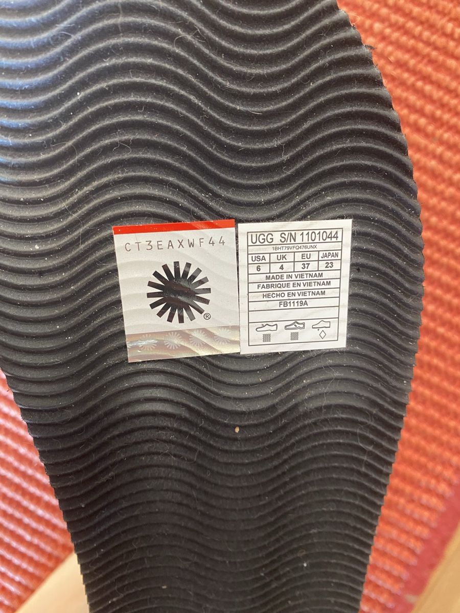 Ugg Damenschuhe: UGG Sandalen – Neu (gemäss Beschreibung) aus Laupen BE von ole_l8gg 6