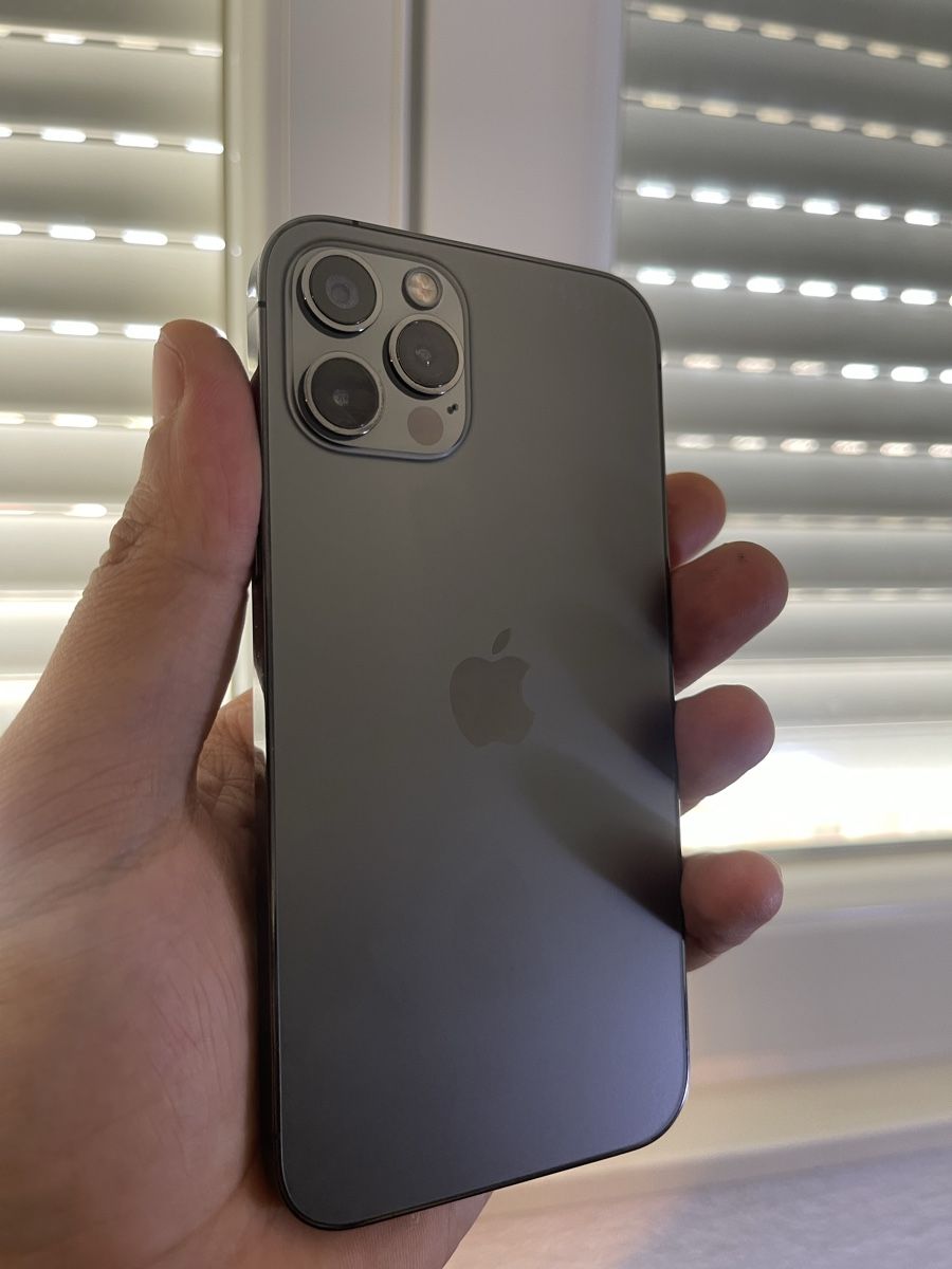 Apple Telefoni cellulari / Smartphones: IPhone 12 Pro  – Difettoso da Biel/Bienne venduto da ham_wf9n