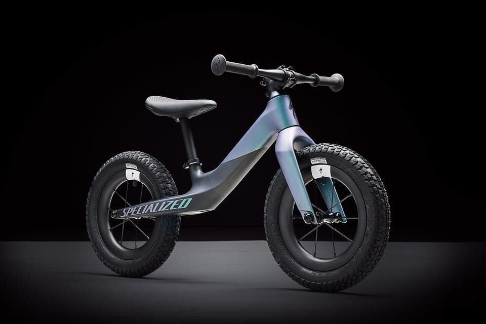 Specialized Biciclette: SPECIALIZED HOTWALK CARBON – Nuovo e nell'imballaggio originale da Oberengstringen venduto da audisq5