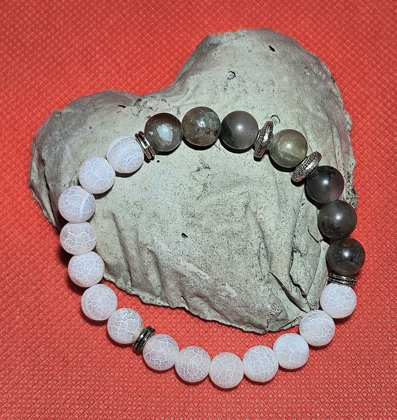Bracciali & Braccialetti: weisse Mix-Perlen Armk. - Spendenaktion – Nuovo (secondo la descrizione) da Unterkulm venduto da Nachtigall 1