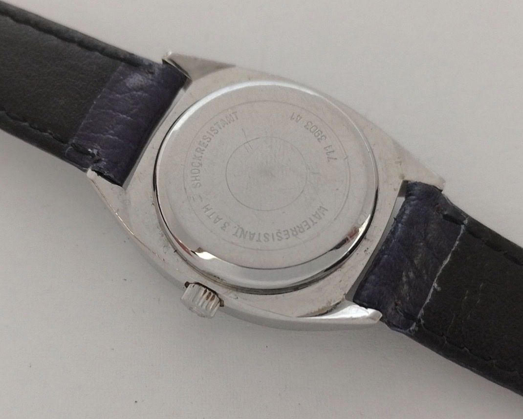 Certina Orologi: Certina Quartz Vintage  Quadratisch Design – Usato da Untersiggenthal venduto da TimeandShine 8