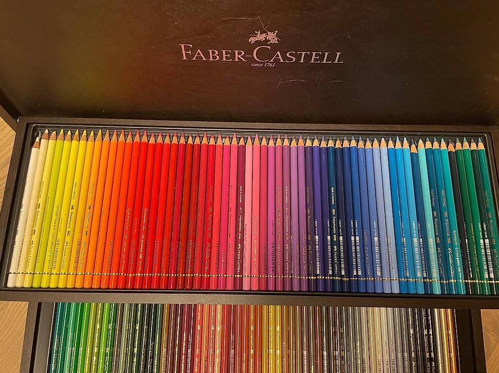 Matite, matite colorate & gessi: Faber Castell Polychromos Farbstift 120er Holzkoffer – Usato da Höfen b. Thun venduto da Pritt1 1