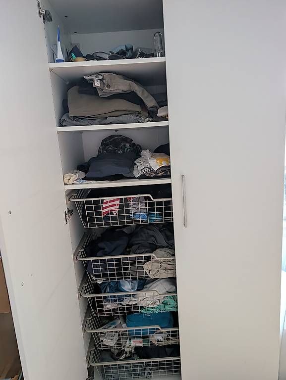Armadi: PAX weiss Ikea Schrank – Usato da Zürich venduto da joana_p