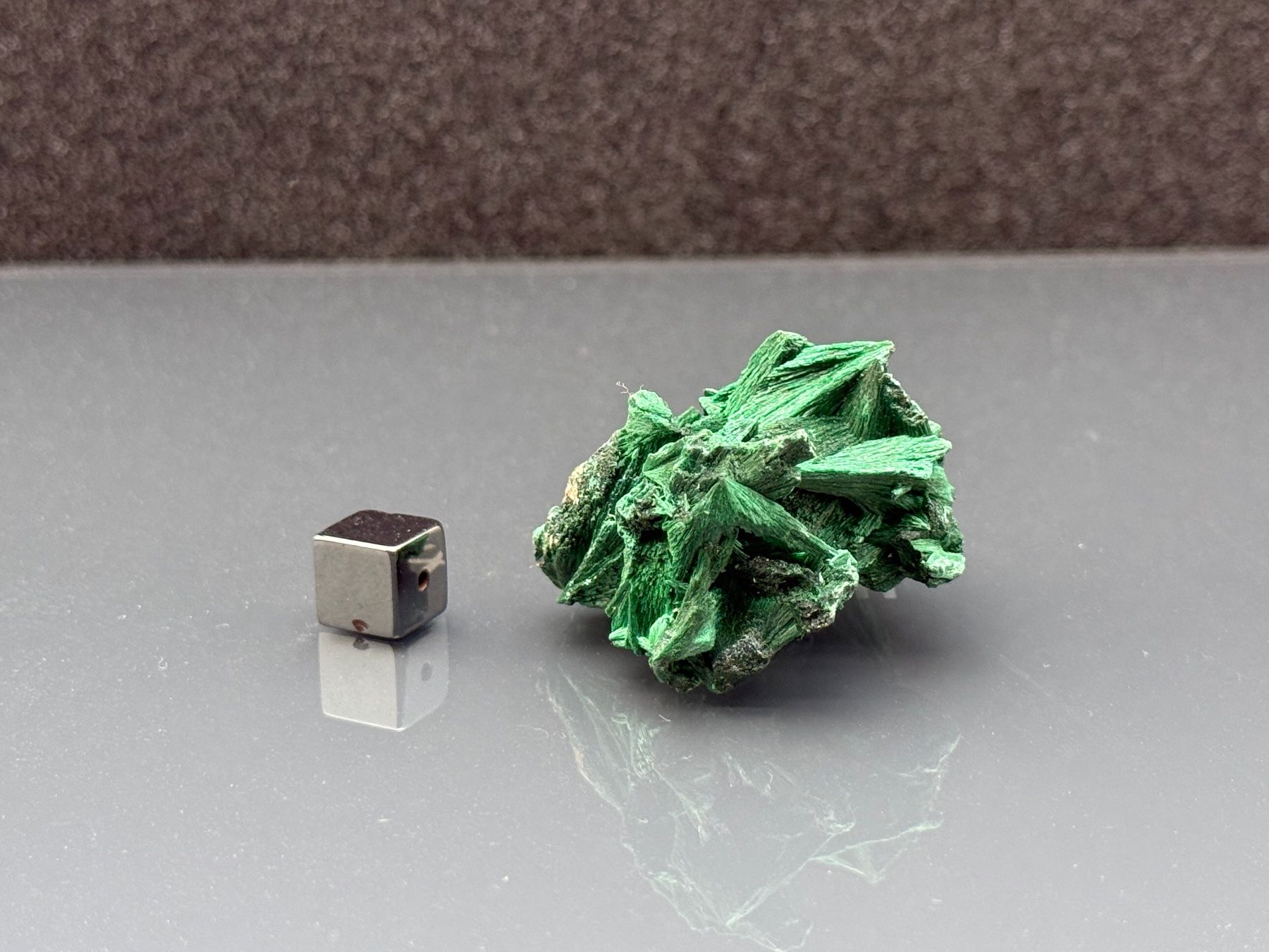Minerali & Pietre curative: Malachit Kristall - Mineral – Usato da Vésenaz venduto da RMShop