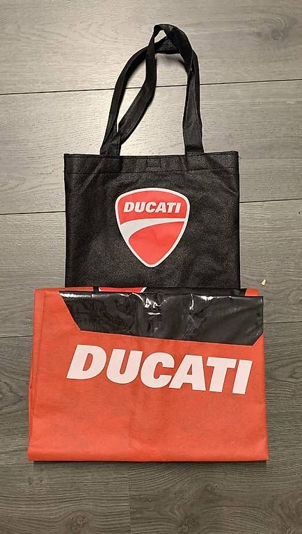 Dainese Costumes: Neues Motorradkombi Einteiler Gr. 52 – D'occasion à Niederbuchsiten par Rimi78 2