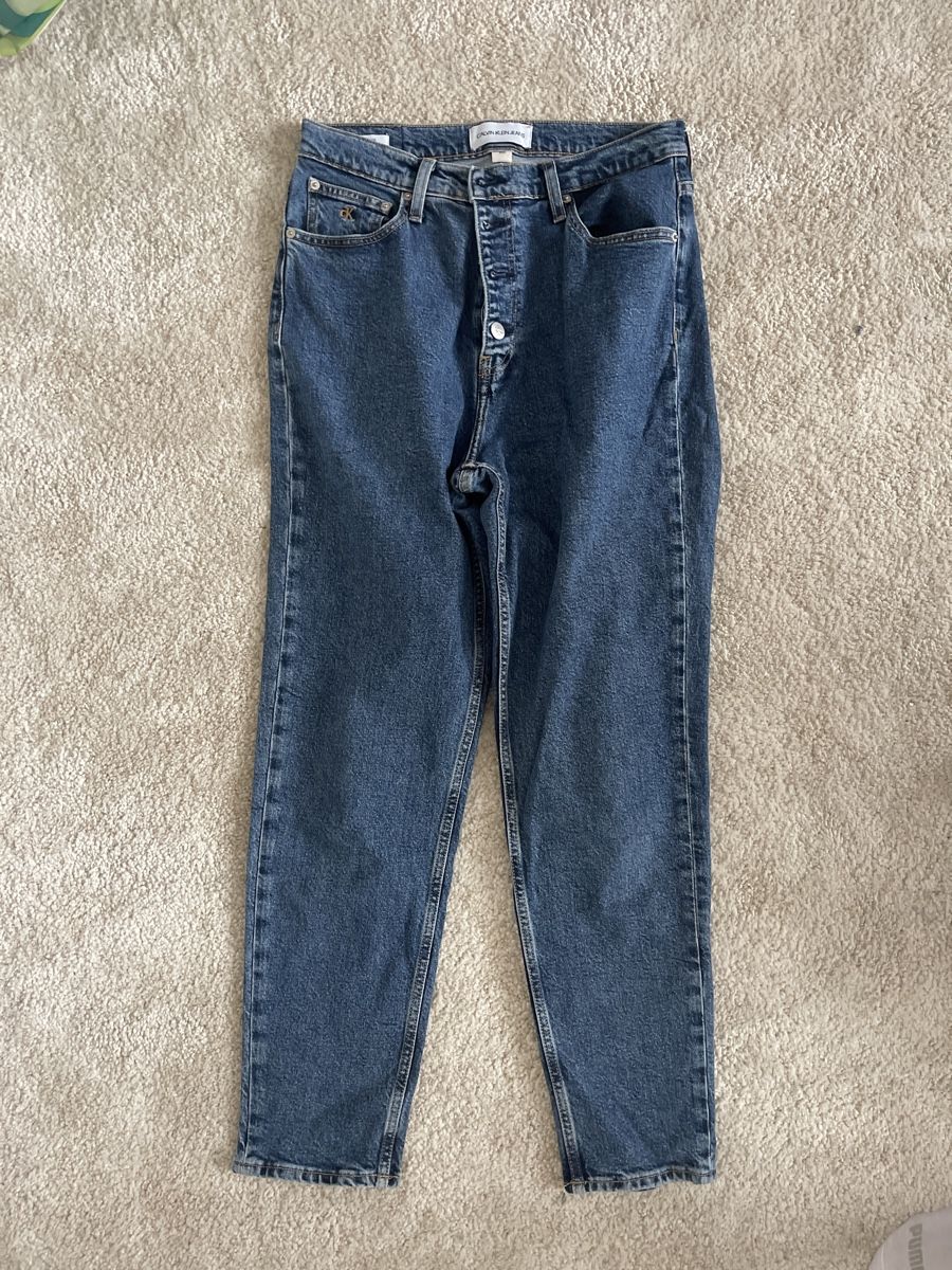 Calvin Klein Jeans: Calvin Klein Mom Jeans – Usato da Zürich venduto da WeisserPlanet