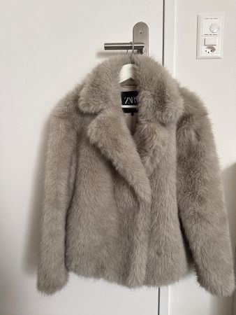 Faux fur jacket ZARA