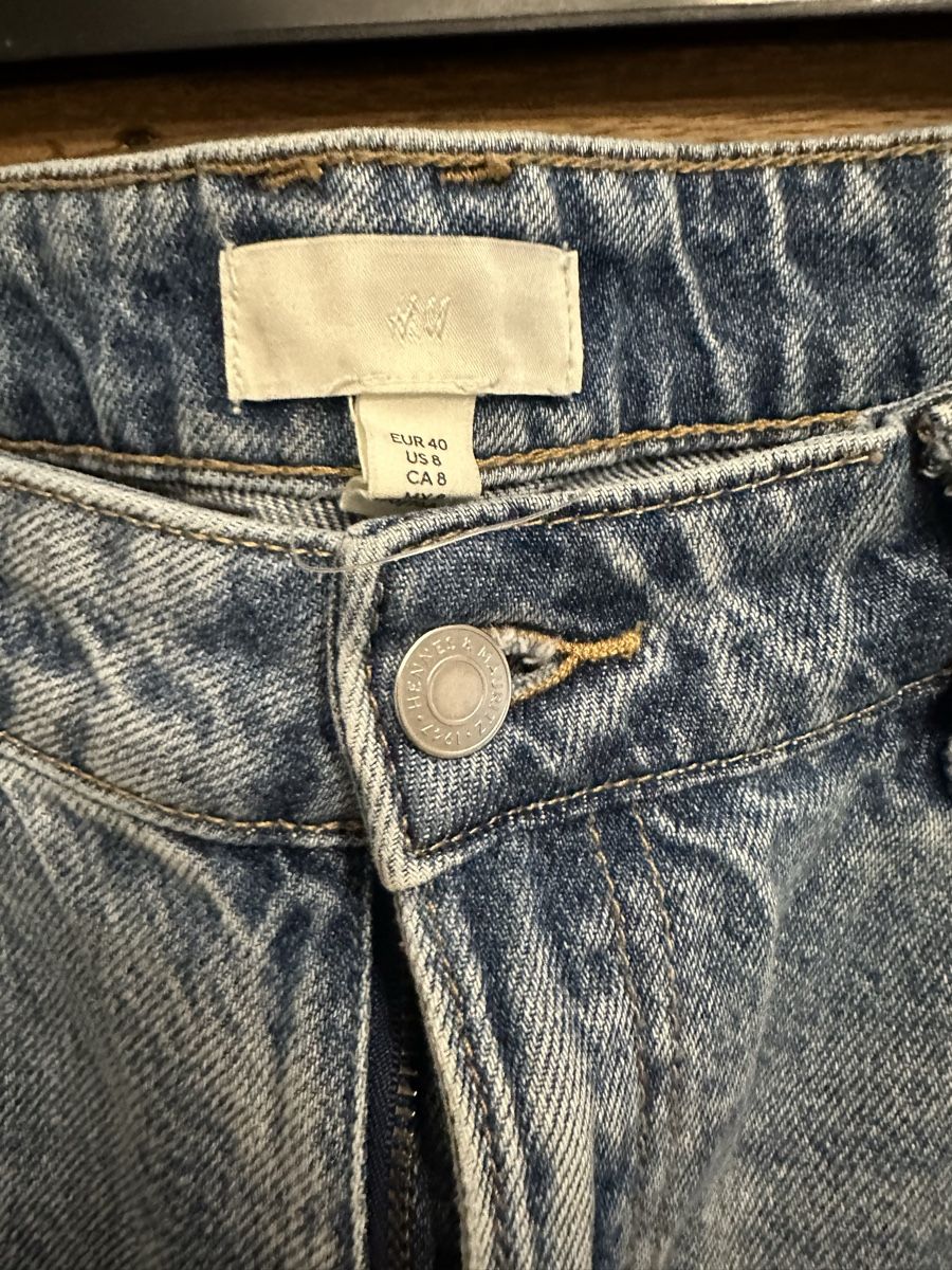 H&M Jeans: Jeans H&M, Grösse 40 – D'occasion à Basel par BSLina 1