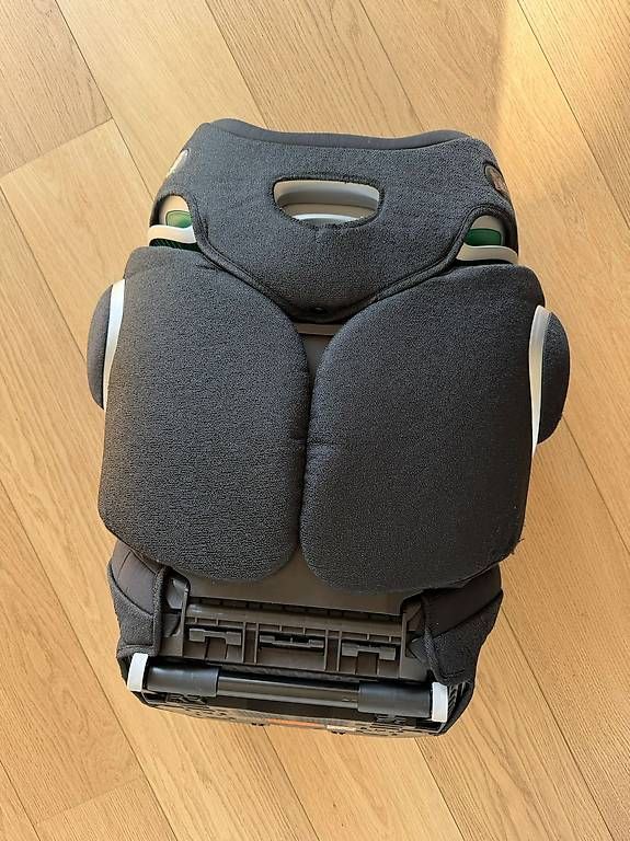 Seggiolini per auto: Seggiolino auto Cybex  isofix – Usato da Savosa venduto da elvezia5 2