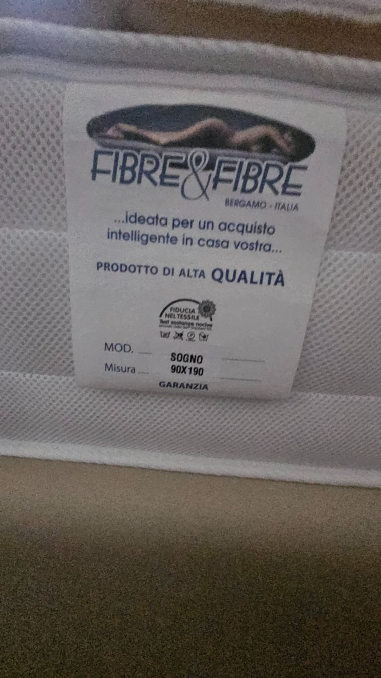 Matelas: Letto sanitario con telecomando e materasso – D'occasion à Arzo par pat_6swy 4