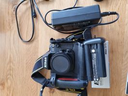 Nikon DI