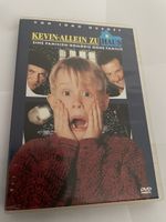 Kevin-Allein zu Haus
