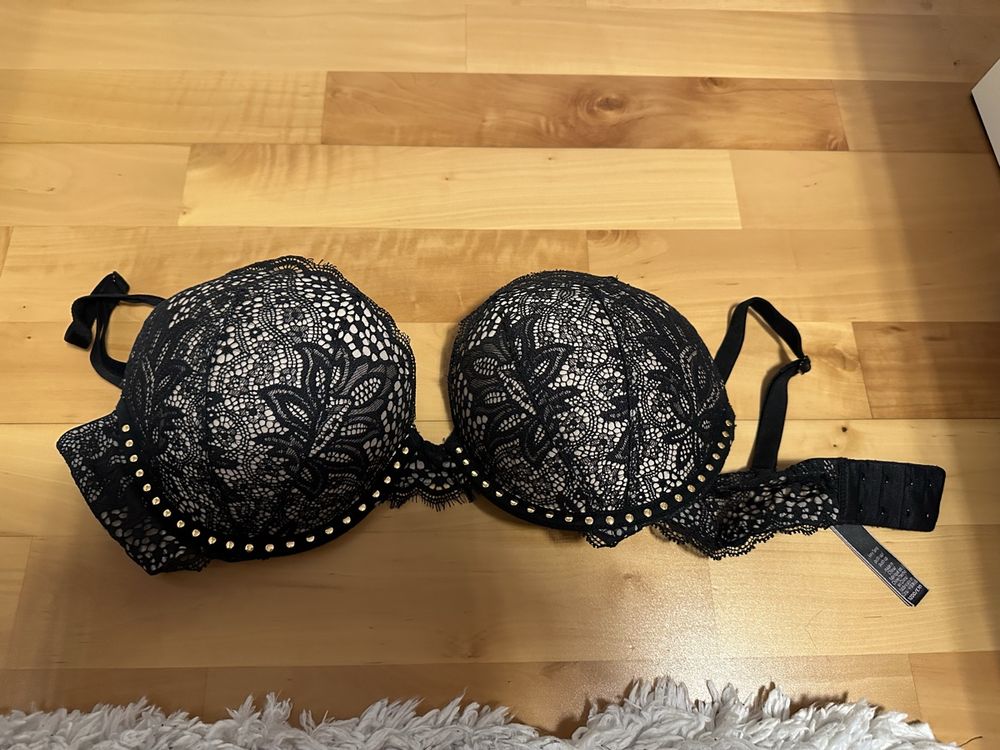 Victoria’s Secret BH 32DD Nieten (Neu (gemäss Beschreibung)) in ...