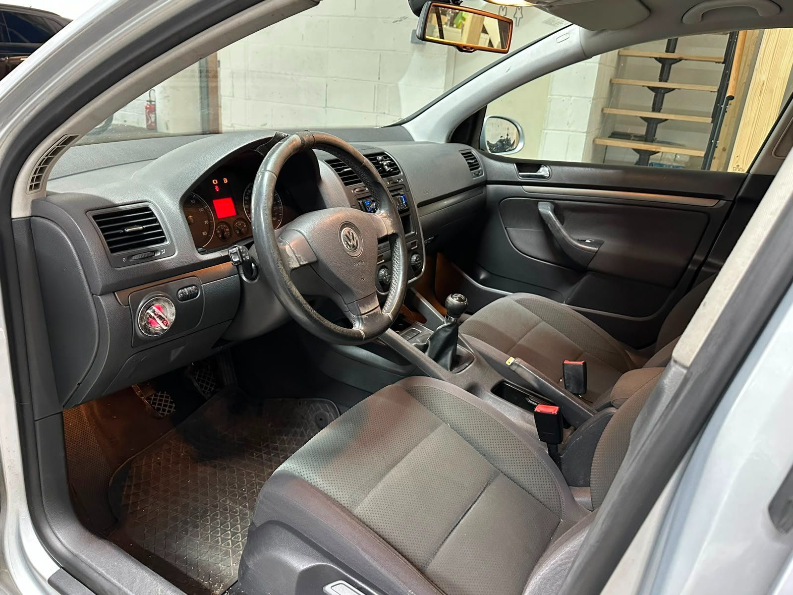 VW Autos: VW Golf 2.0 FSI Comfortline – Gebraucht aus Aclens von sobacopeludo 7