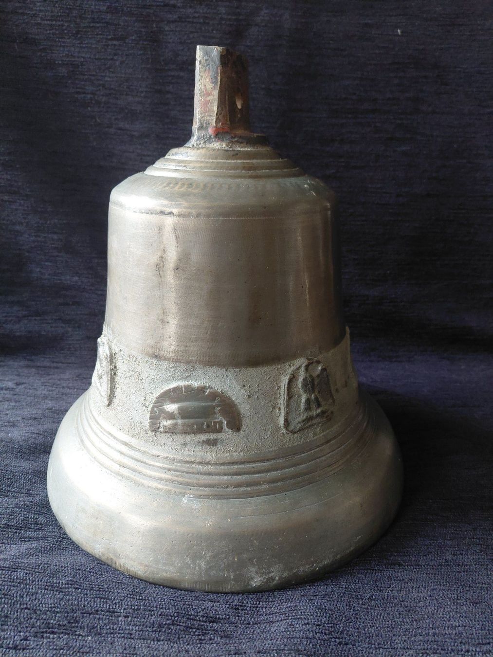 Cloches & sonnailles: Cloche bronze 12kilo375 – D'occasion à Genève par alex-broc