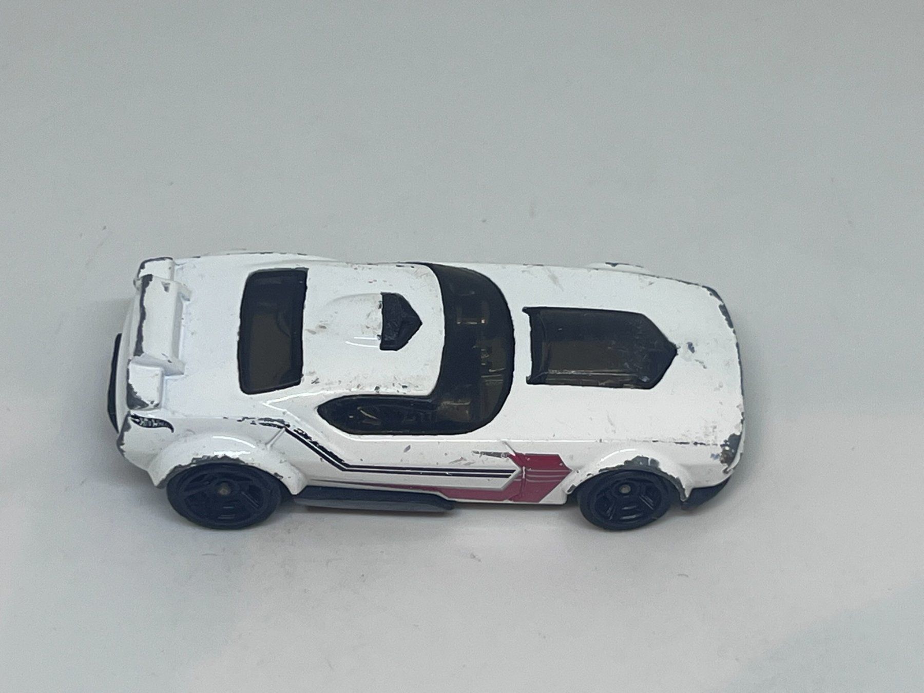 Hot Wheels Modellautos: Hot Wheels Fast Fish #220 – Gebraucht aus Wildegg von LaaBoutique 1