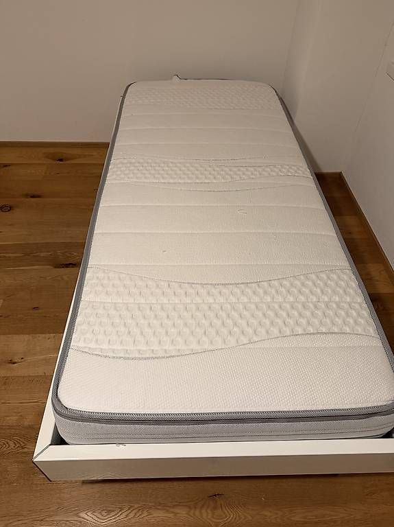 Letti: Bett mit Lattenrost und Matratze – Usato da Gisikon venduto da Sterena 2
