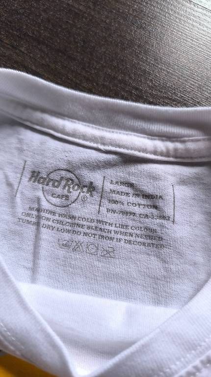 Hard Rock Cafe T-shirt: Hard Rock Cafe Barcelona – Usato da Ossingen venduto da kro_nrz6 2