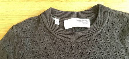 Wunderschöner schwarzer Pulli - XS