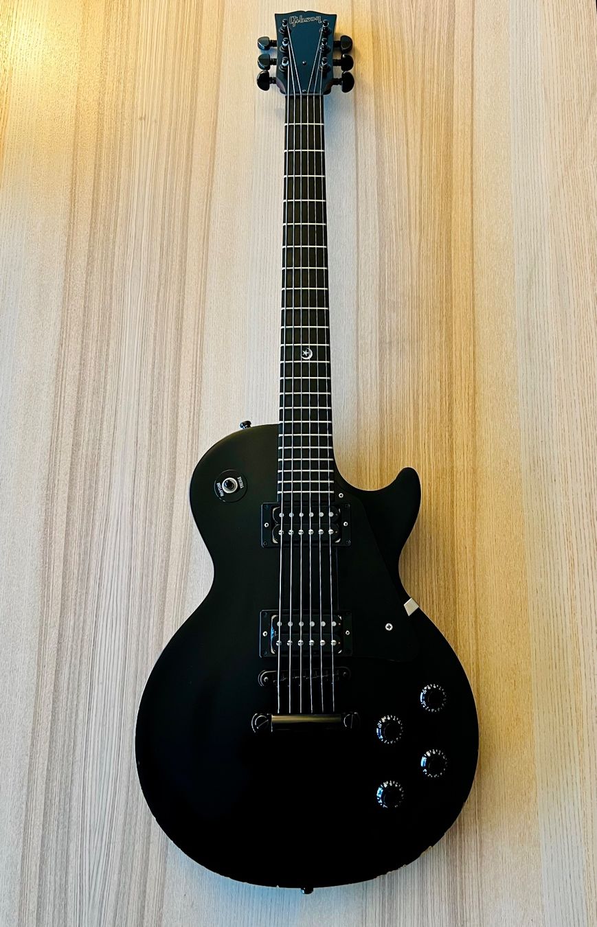 Gibson Strumenti musicali: Gibson Les Paul Gothic - 2001 – Usato da Kriens venduto da andikoch01