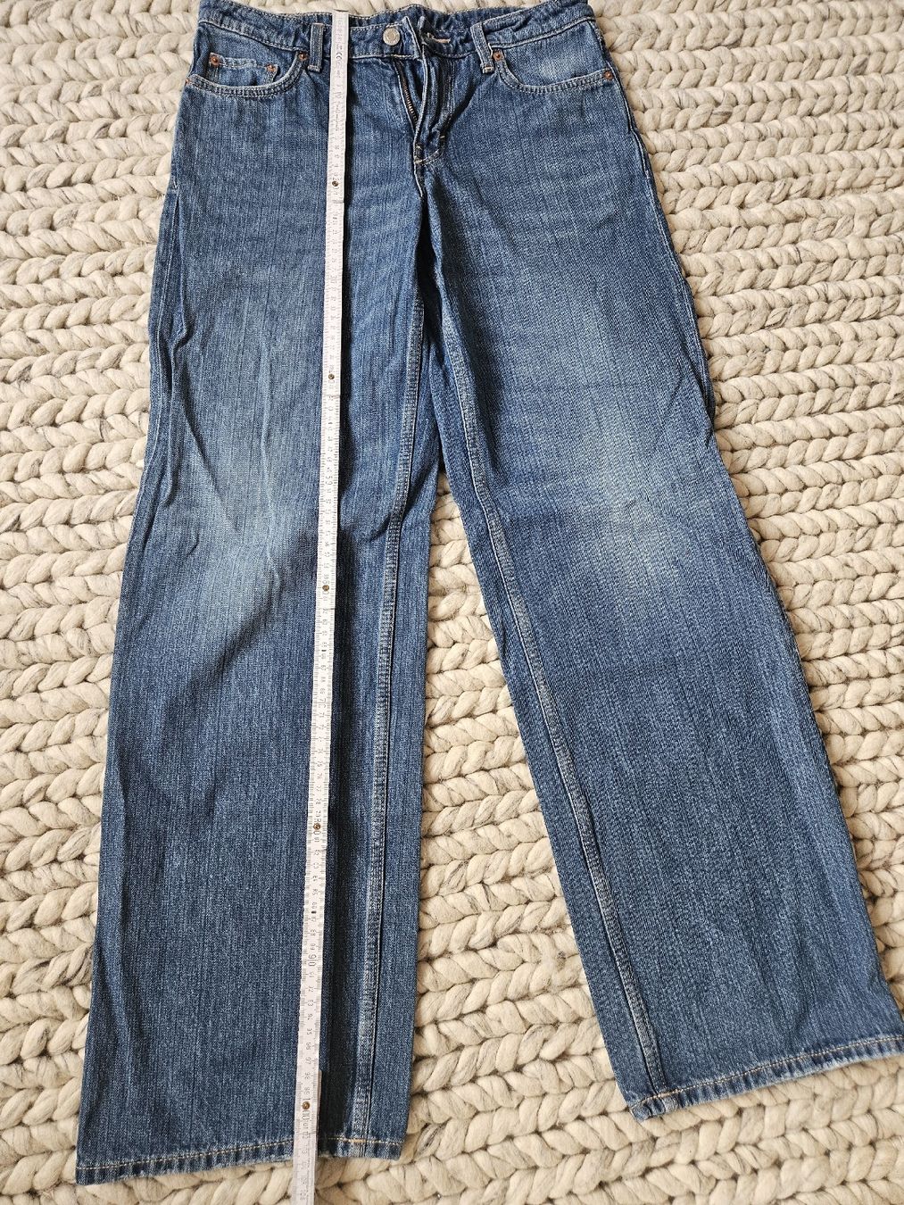 Weekday Jeans: Weekday Jeans, Gr. 28/34 Ample Low Loose – Usato da Wettingen venduto da Sk8ertomda 2