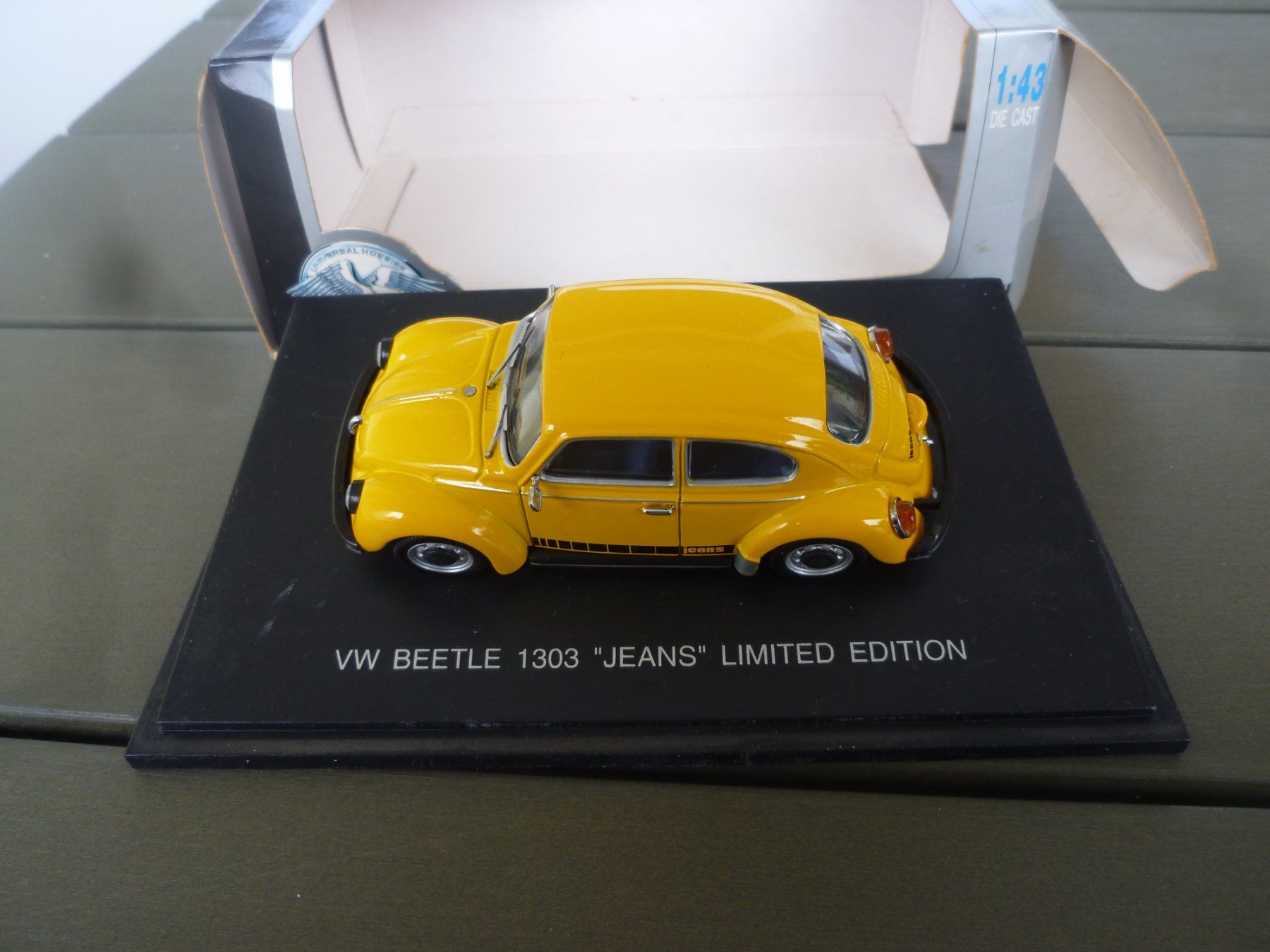 Volkswagen Modellini d'auto: VW Beetle 1303 "Jeans" – Nuovo e nell'imballaggio originale da Flawil venduto da Imperiosud 4
