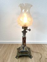 Italienische Petroleumlampe elektrisch mit Porzellanfuss