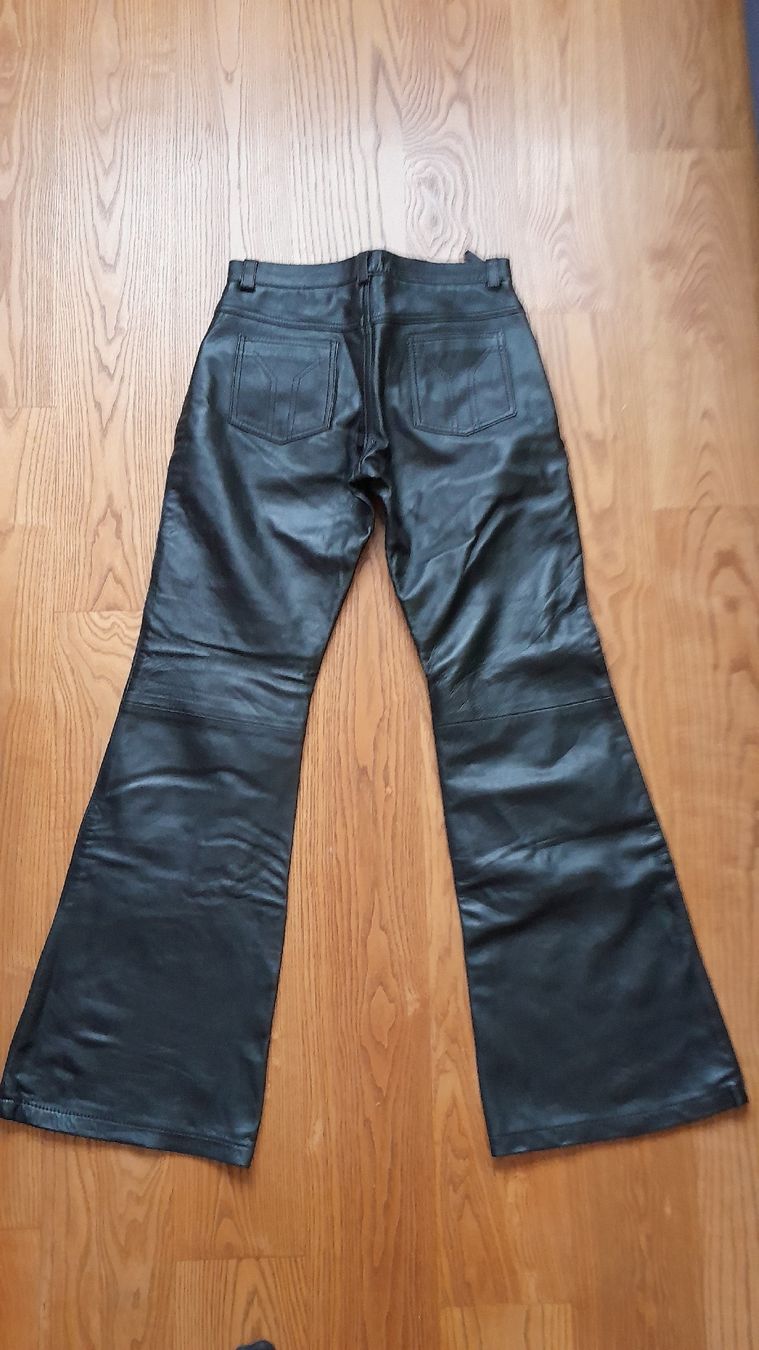 Hosen: Lederhosen, Schlaghosen, Flared – Neu und originalverpackt aus Innerthal von System_of_a_down 2