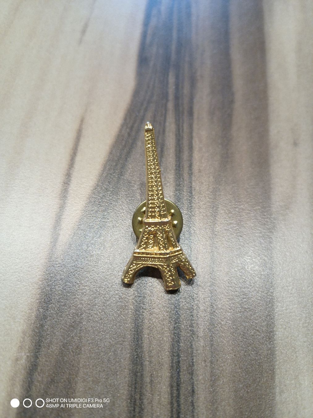 Placchette & Badge: Pin Eiffelturm Paris Badge – Usato da Aarwangen venduto da to-hirschi