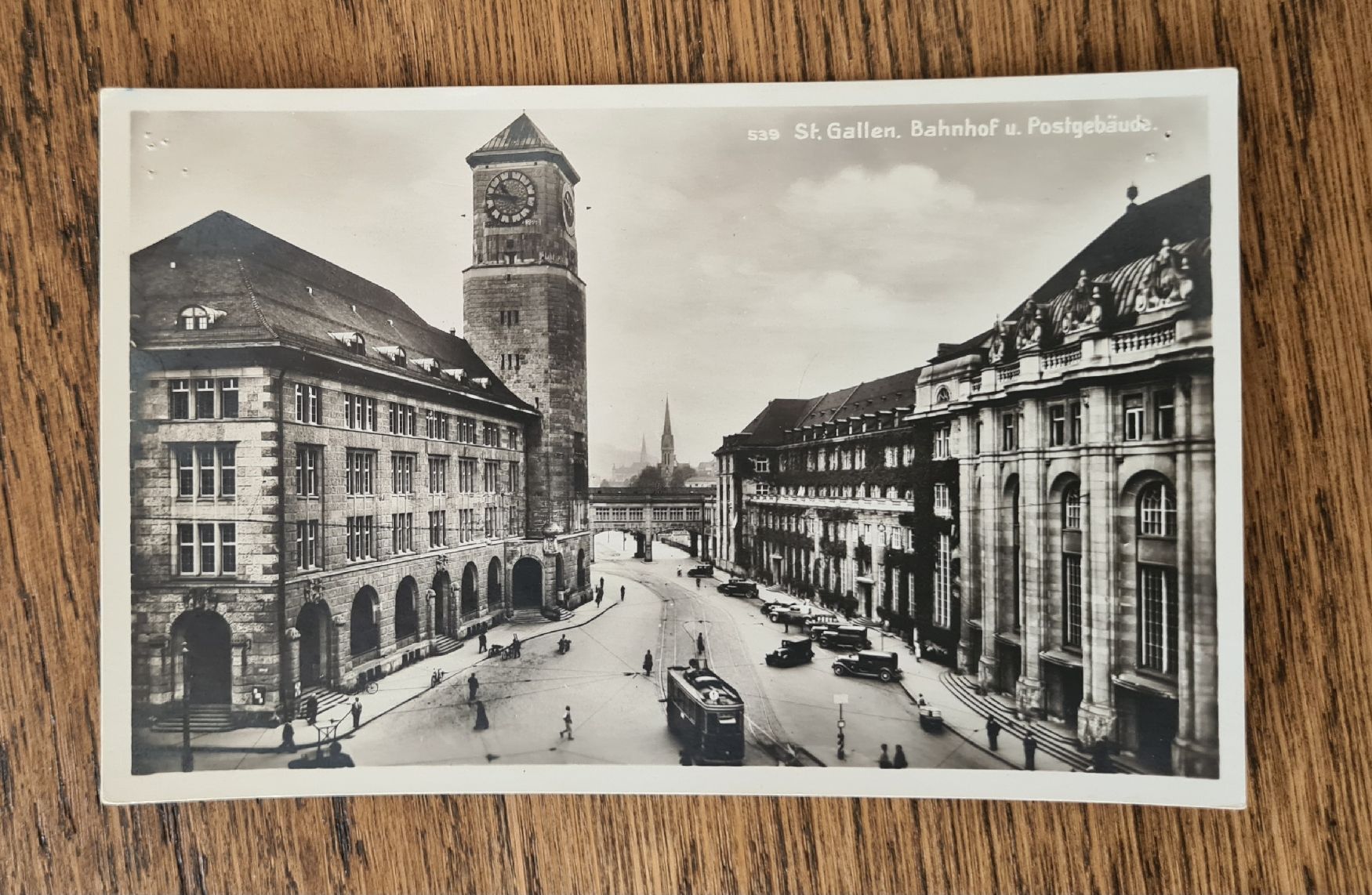 Cartoline postali: St. Gallen mit Oldtimern – Usato da Ebikon venduto da Donar50