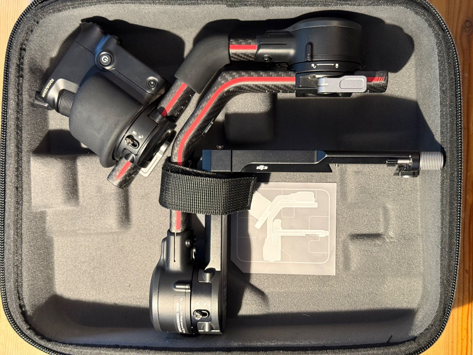 DJI Altri Accessori: DJI RS2 PRO COMBO – Nuovo (secondo la descrizione) da Oberuzwil venduto da biologist 4