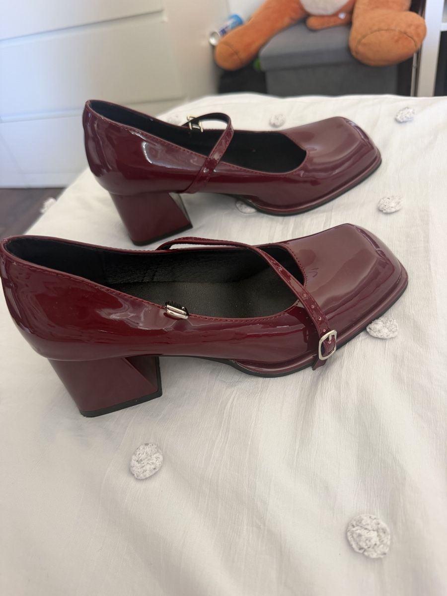 Scarpe da donna: talons shein  – Nuovo (secondo la descrizione) da Sion venduto da tatiana.1508 2